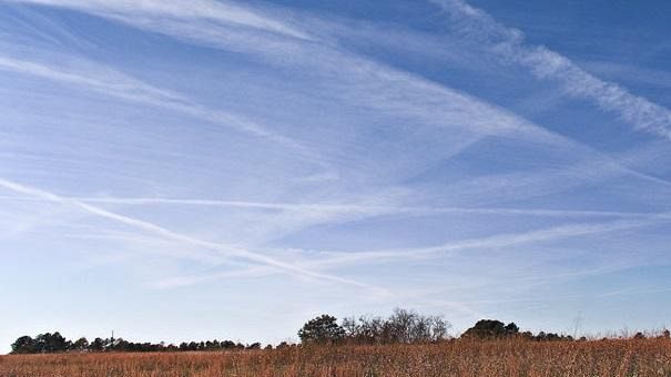 Scie chimiche, da Firenze chiesto esame scientifico in Toscana