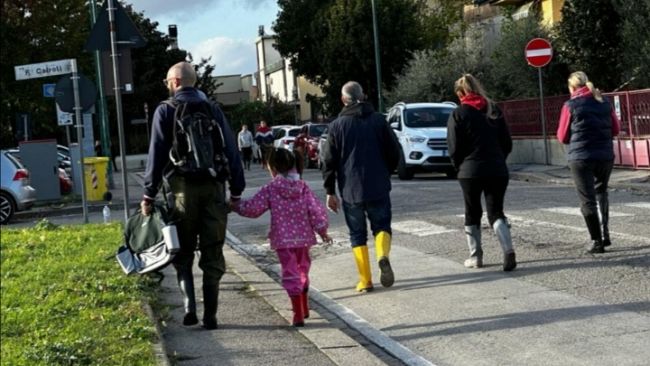Alluvione nella piana fiorentina, sostegno alle associazioni