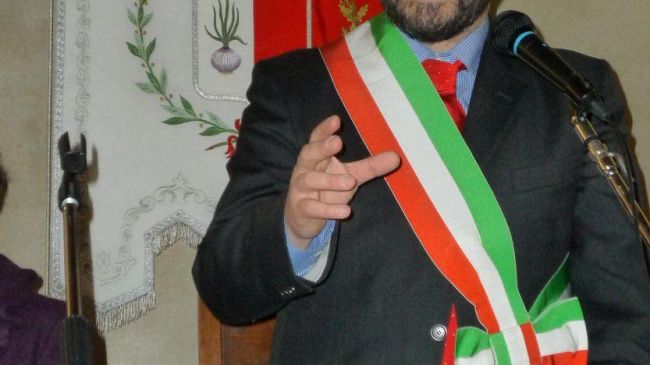 Andrea Campinoti, sindaco di Certaldo,  aderisce e pubblica on-line il reddito
