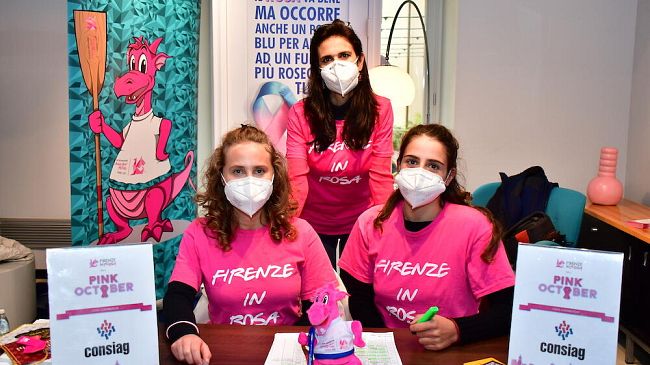 Fiorentina femminile con Firenze in Rosa