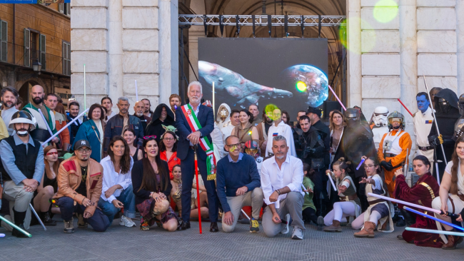 Pisa invasa dai personaggi di Guerre Stellari
