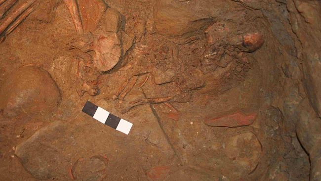 Montereggi, il mistero dell’uomo sepolto sotto un grande orcio