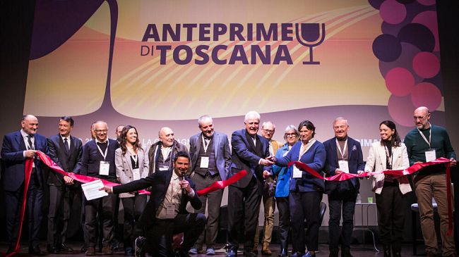 Giani e Saccardi: 'Il vino di alta qualità promuove l’intera Toscana'