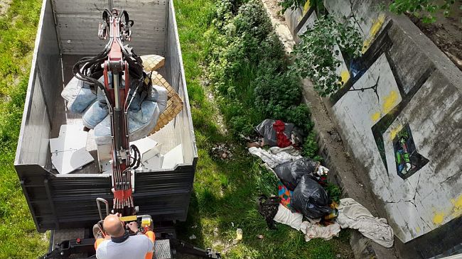 ​Operazione anti bivacchi sotto due ponti cittadini