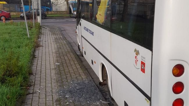 Incendio di un bus in Via Faentina: nessun ferito