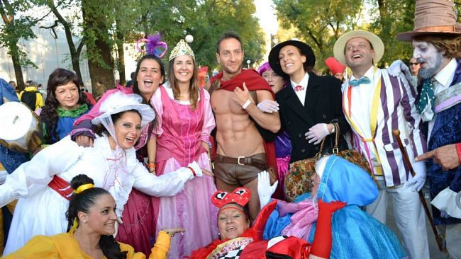 Carnevale: balli e sfilate in strada tra musica e coriandoli