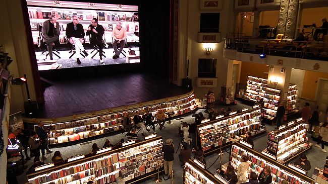 Alia: uno spot con Carlo Conti per il decoro urbano