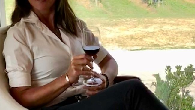 8 marzo, brindisi alle donne