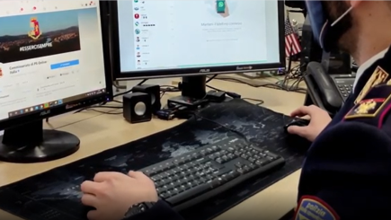 Postale: arresti e perquisizioni per pedopornografia