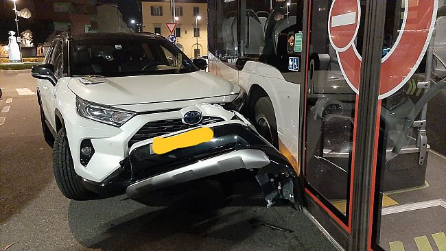 Incidente in San Jacopino: traffico bloccato nella notte