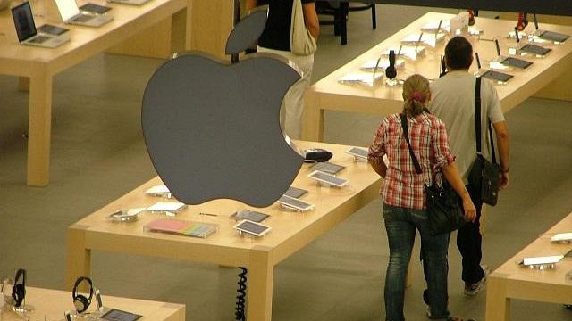 Apple in piazza della Repubblica, al Comune 900mila euro