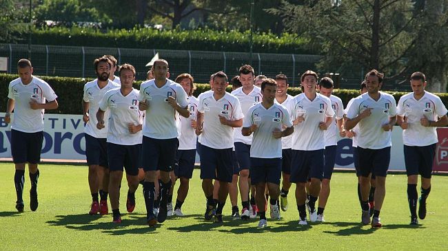 L'Italia vince e convince con 5 reti alle Far Oer