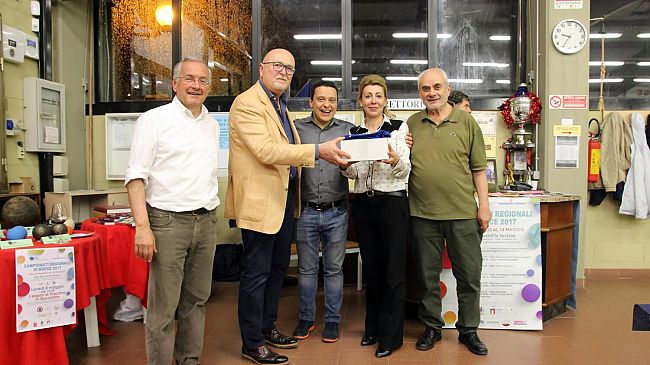 Gara di bocce a Sesto Fiorentino, tra politici e giornalisti