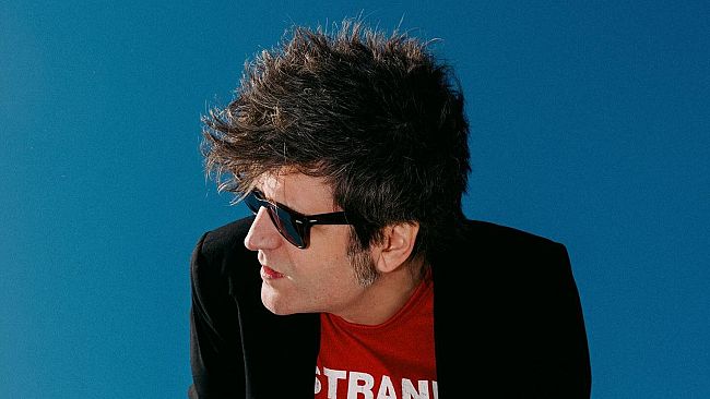 Dente a Sesto: il cantautore sul palco del festival Liberi Tutti 