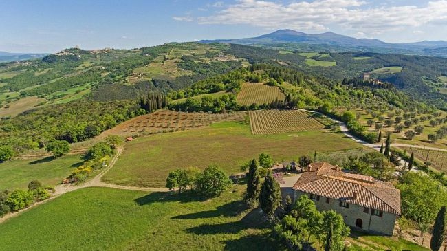 Il Consiglio comunale interviene su affitti brevi e check-in