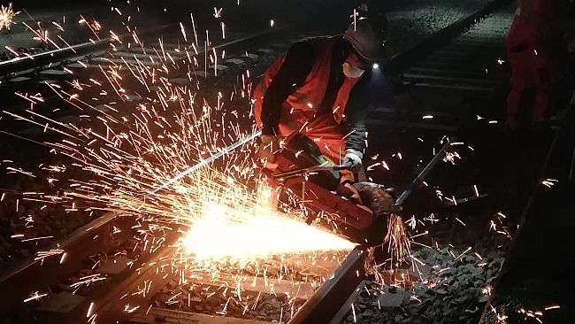 Treni, circolazione sospesa tra Pistoia e Montecatini: ecco quando