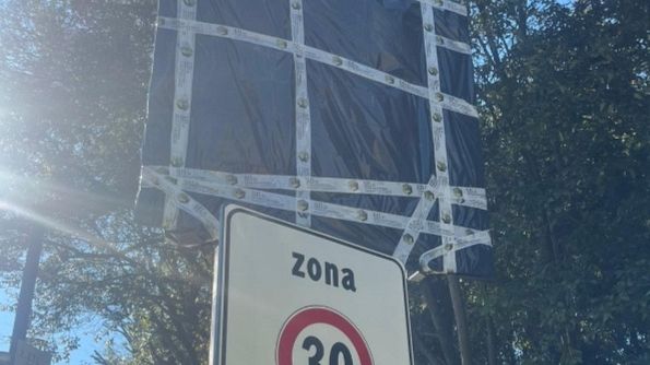 Cartelli scudo verde, iniziata la correzione del refuso