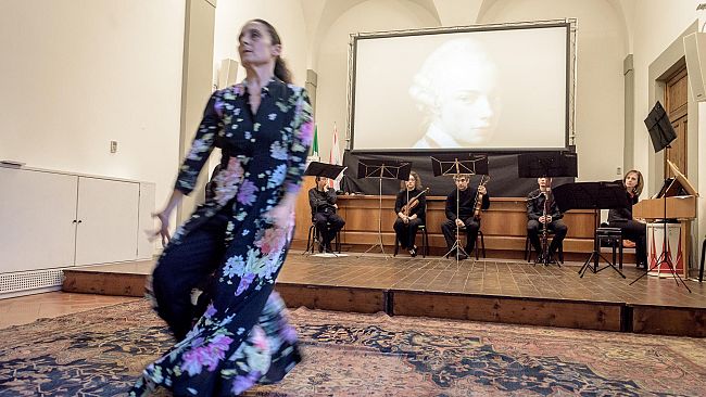 Palazzo Aperto: le modernizzazioni di Leopoldo in versi e danza