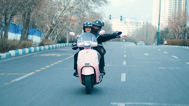 Iran: da oggi su Palazzo Strozzi Sacrati lo striscione delle libertà