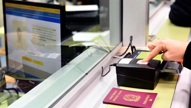 Boom passaporti a Tavarnelle Val di Pesa