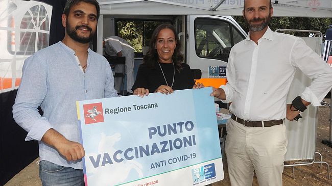 Vaccini anti Covid: il camper al Galluzzo
