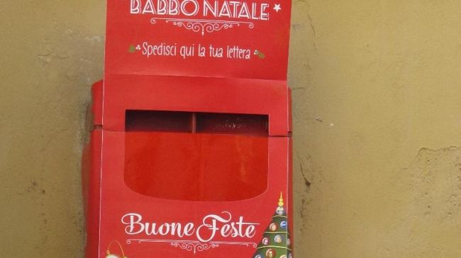Letterine a Babbo Natale: migliaia gli indirizzi di fantasia