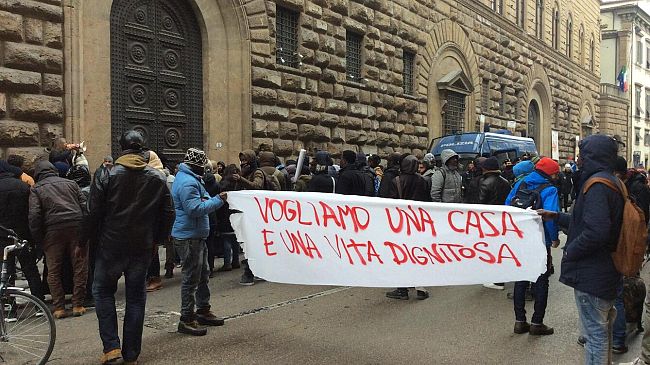 Osmannoro: un ragazzo staniero è morto nell'incendio all'ex Aiazzone