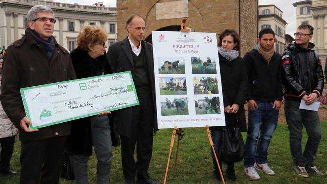 Restyling per piazza Beccaria, stamani inaugurate le nuove aiuole