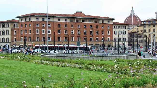 Droga alla Stazione di Santa Maria Novella: i cani fiutano hashish e marijuana