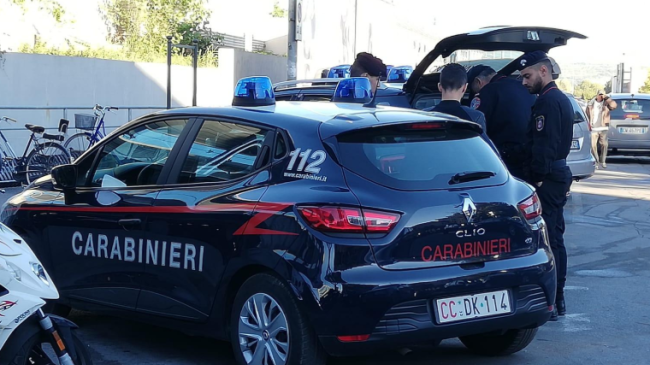 Truffatori in azione a Firenze: si presentano come tecnici di luce e gas