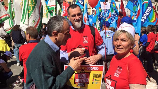 Sciopero dei Servizi: Toscana manifesta a Firenze, le foto