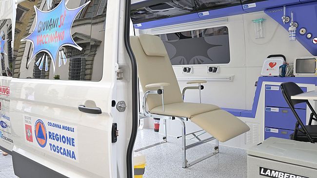 Vaccini in spiaggia, si parte dal 7 agosto in 6 località costiere