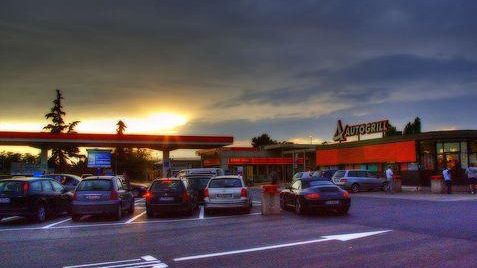 Autogrill Rosignano, posti di lavoro a rischio