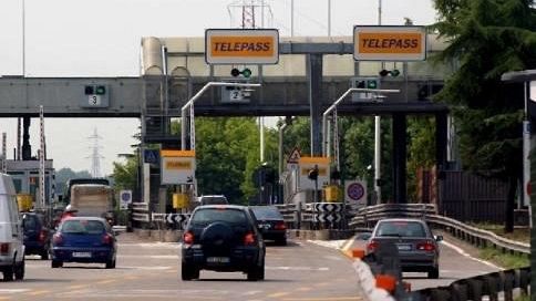 Autostrade toscane, sconto del pedaggio, ma per automobilisti è ''Fregatura!''