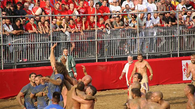 I Bianchi raggiungono i Verdi in finale