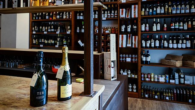 Foie gras e acciughe del Cantabrico, l’happy hour del Dolce Emporio