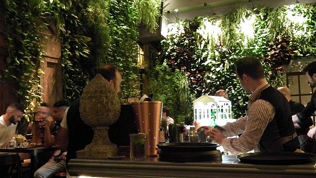 Ieri sera al Locale Amaro Montenegro nell’interpretazione di Marian Beke