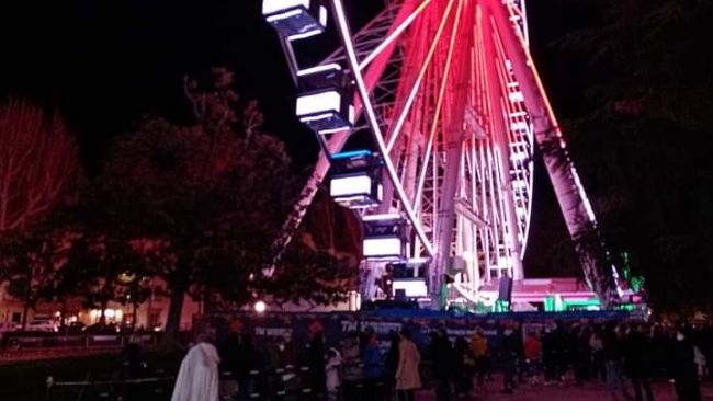 Ruota panoramica e pista di ghiaccio: info e prezzi