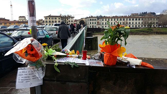 Spari a Firenze: omicidio Idy, cerimonia funebre e lutto cittadino