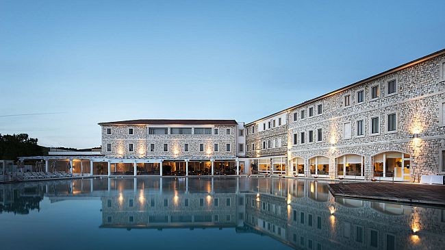 Terme di Saturnia Natural Destination: hotel, resort e spa