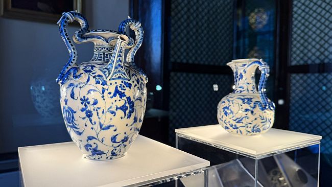 Due vasi di porcellana medicea donati al Museo di San Marco