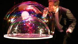 Teatro di Rifredi: Pep Bou, il mago delle bolle di sapone dall'8 al10 febbraio (ore 21.00)