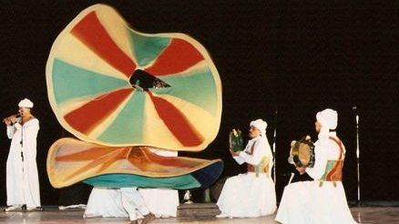 Con “Al-Tannura” della Compagnia Al-Ghuri si chiude “Alla ricerca del divino”