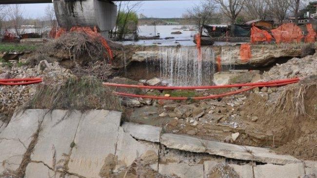 Allagamenti e frane sul Canale Acque Basse