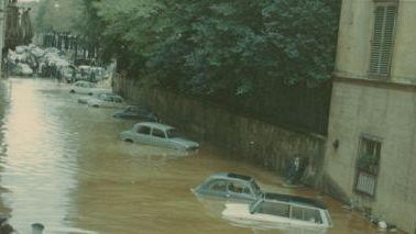 Alluvione di Firenze: l'anniversario diventerà la Giornata Internazionale del volontariato europeo da tenersi ogni anno in città?