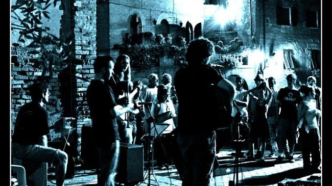 In/Canti e Banchi, un gioco intrigante