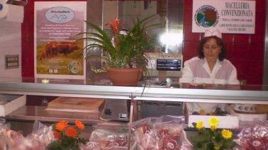 Lucca: successo per un negozio di vendita diretta carni