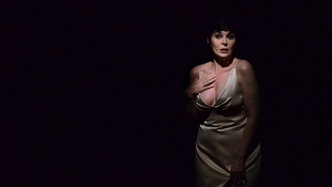 Sabato 5 aprile Mariangela D’Abbraccio