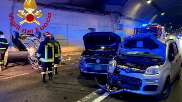 Incidente nel by pass del Galluzzo, tre feriti 