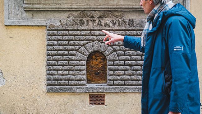 Alla scoperta delle 180 buchette del vino fiorentine